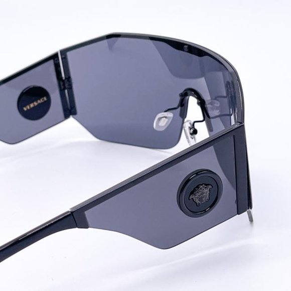 🔥 NEW VESACE WOMEN'S BLACK SHIELD SUNGLASSES - Picture 5 of 9